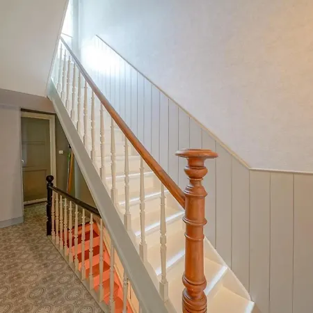 Privatunterkunft Huyze Elise Free Parking *